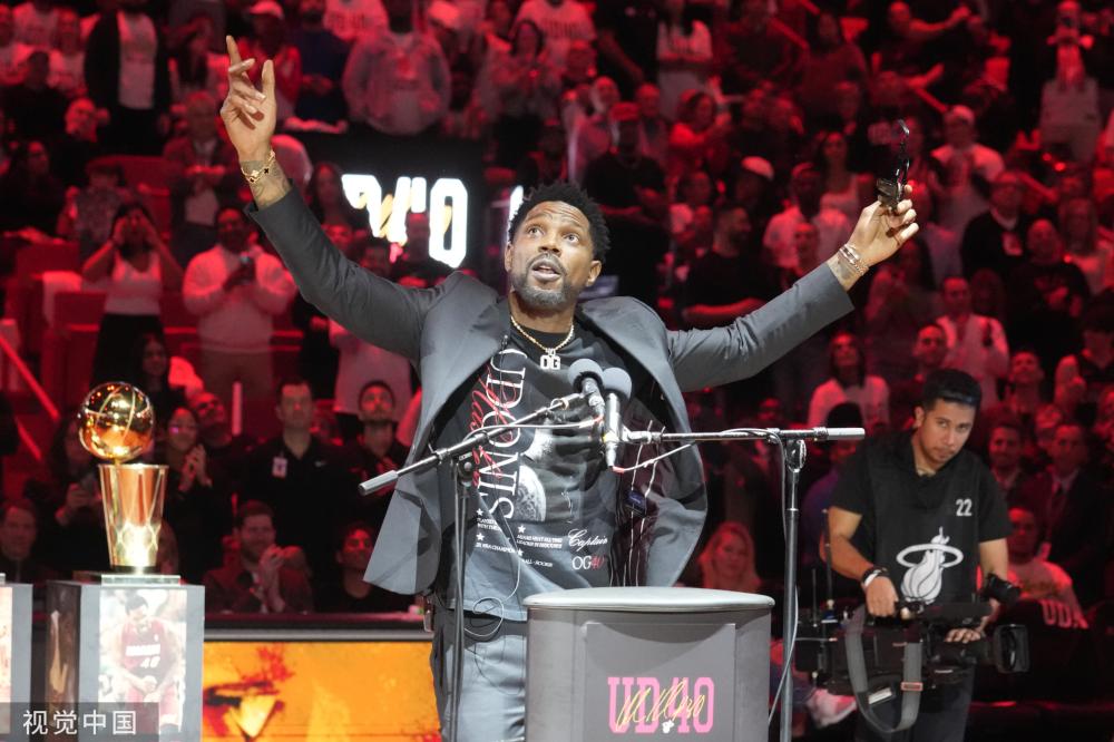 相比之下 相比之下